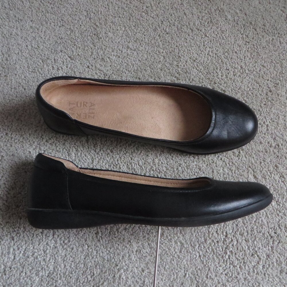 Naturalizer womens shoes flexy flat/loafer size 9.5 black leather slip-on